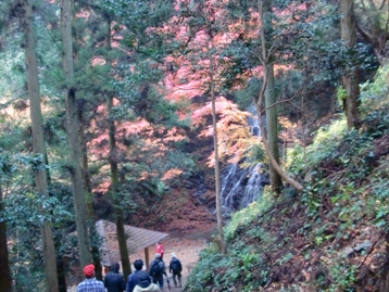 天神の滝まで散策